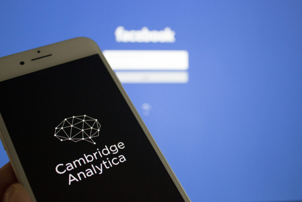 L'affaire Cambridge Analytica avait éclaté en mars 2018. // Source : Book Catalog / Flickr L'affaire Cambridge Analytica avait éclaté en mars 2018. // Source : Book Catalog / Flickr