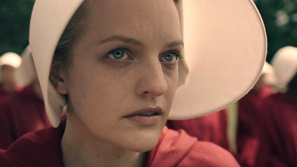 The Handmaid's Tale dénonce les violences sexistes et sexuelles // Source : Hulu The Handmaid's Tale dénonce les violences sexistes et sexuelles // Source : Hulu