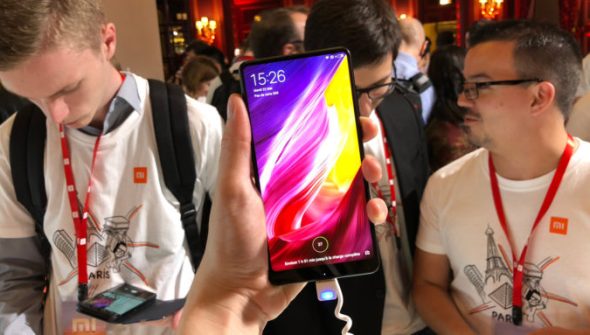 Le Xiaomi Mi Mix 2S.