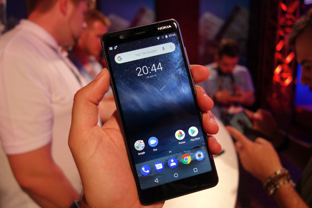 Nokia 51 face a Nokia 51 face a