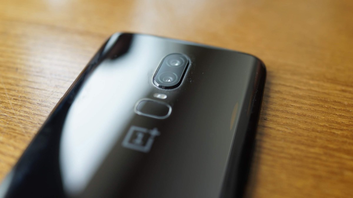 Le OnePlus est un smartphone compatible Galileo // Source : Julien Cadot pour Numerama Le OnePlus est un smartphone compatible Galileo // Source : Julien Cadot pour Numerama