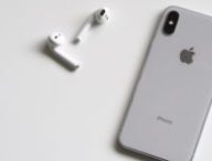 airpods-apple-device-cellphone-788946