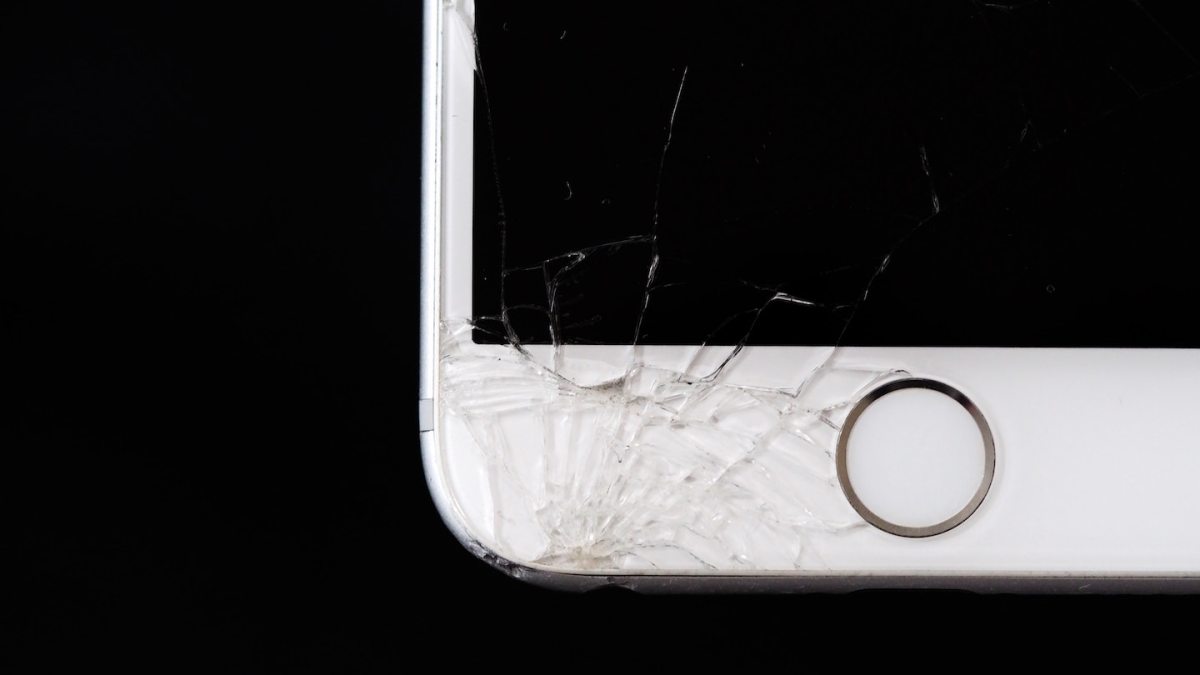 apple iphone cassé brisé écran apple iphone cassé brisé écran