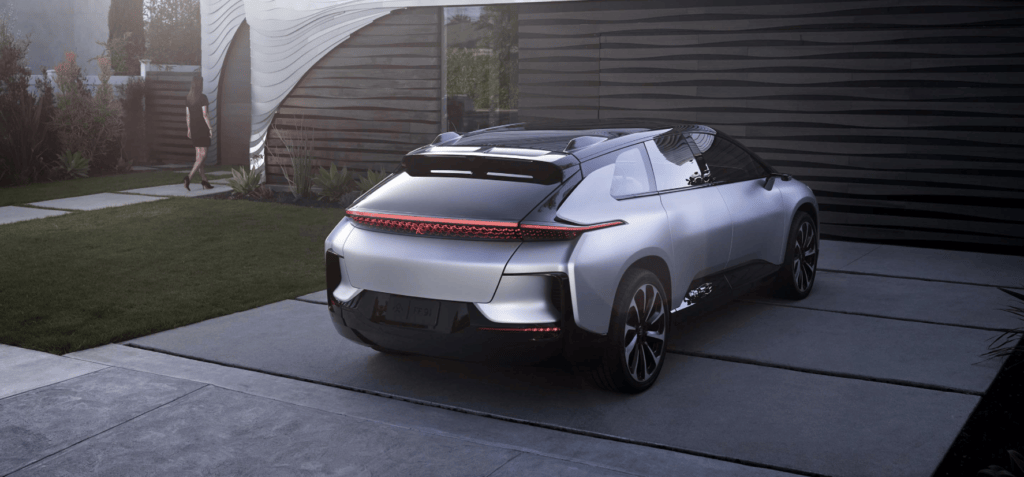 La FF 91 devait concurrencer la Tesla, il est de moins en moins probable qu'elle sorte un jour. // Source : Faraday Future La FF 91 devait concurrencer la Tesla, il est de moins en moins probable qu'elle sorte un jour. // Source : Faraday Future