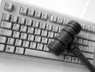 computer-keyboard-technology-chain-hammer-castle-776881-pxhere.com