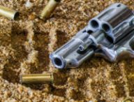 Un revolver. // Source : stevepb Un revolver. // Source : stevepb