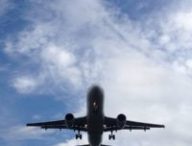 Belly of the plane, landing at NAIA // Source : Wikimedia/Urville86 