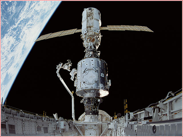 Module Zarya FGB // Source : NASA Module Zarya FGB // Source : NASA