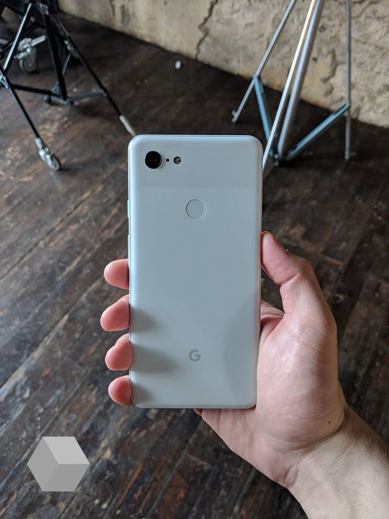 La face arrière du Pixel 3. // Source : Максим Хорошев 