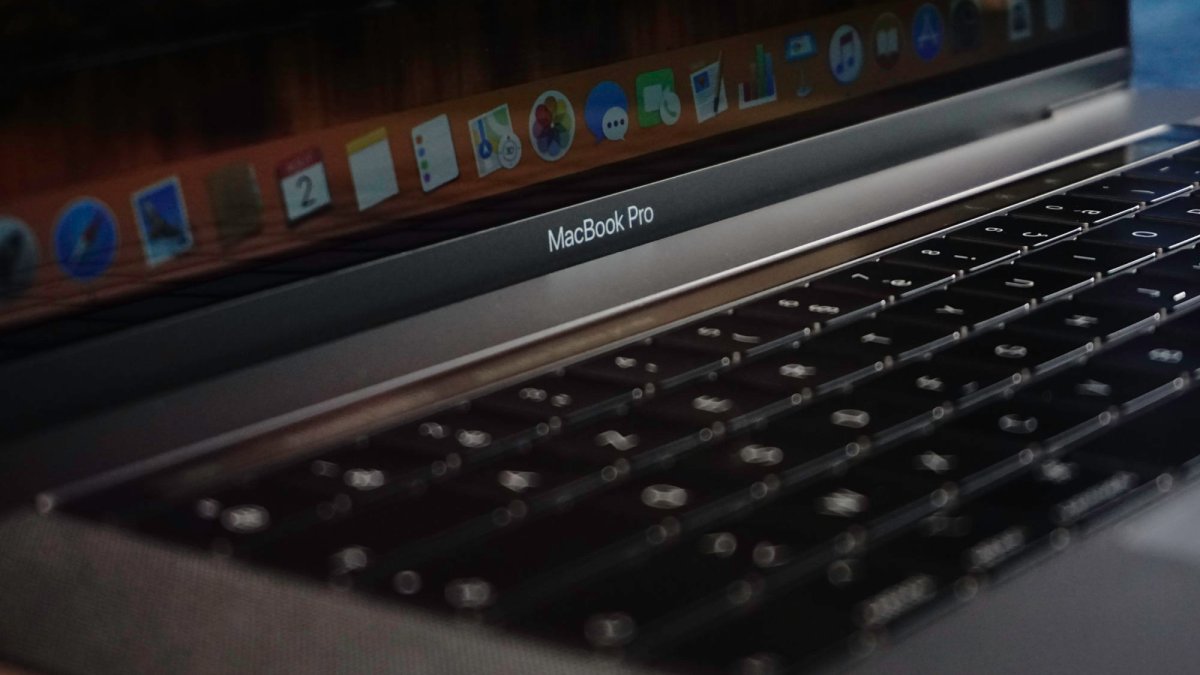 MacBook Pro, détail du clavier // Source : Gwénaëlle Hamon pour Numerama MacBook Pro, détail du clavier // Source : Gwénaëlle Hamon pour Numerama