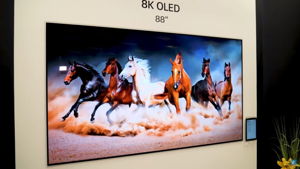 8K Oled au CES (Las Vegas) en janvier 2018 // Source : Digital Trends 8K Oled au CES (Las Vegas) en janvier 2018 // Source : Digital Trends