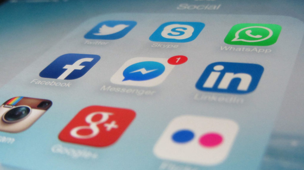 réseaux sociaux réseaux sociaux