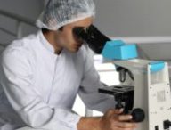 scientist-2141259_1920