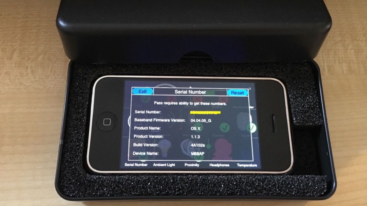 L'enchère du prototype iPhone 2G sur eBay // Source : eBay L'enchère du prototype iPhone 2G sur eBay // Source : eBay