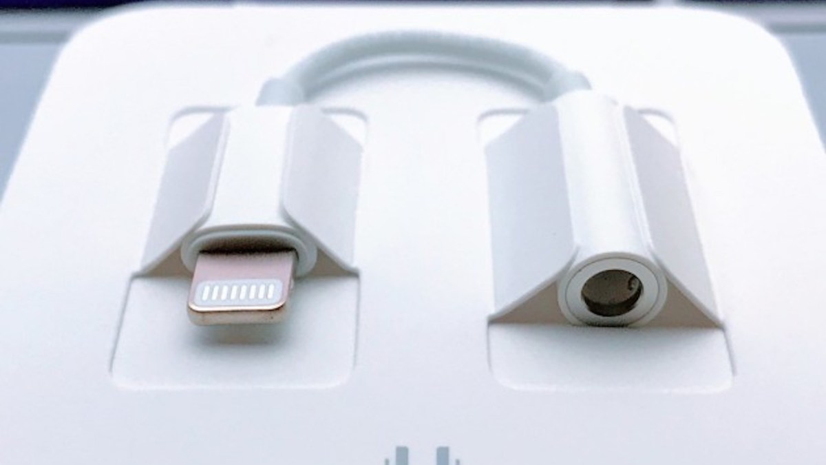 Un dongle prise jack // Source : Frandroid Un dongle prise jack // Source : Frandroid
