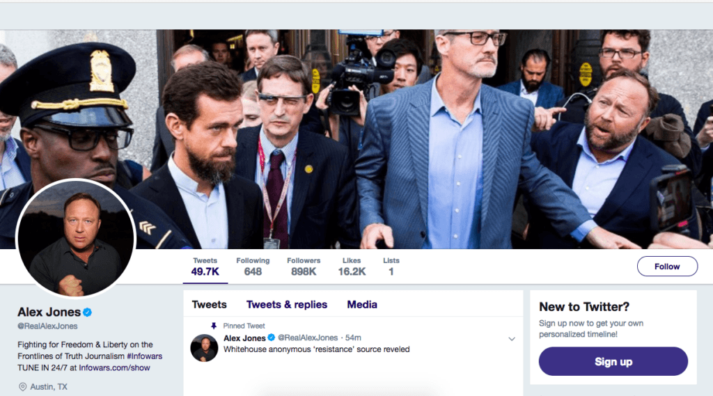 Capture du compte Twitter d'Alex Jones avant sa suspension // Source : Twitter/alexJones Capture du compte Twitter d'Alex Jones avant sa suspension // Source : Twitter/alexJones