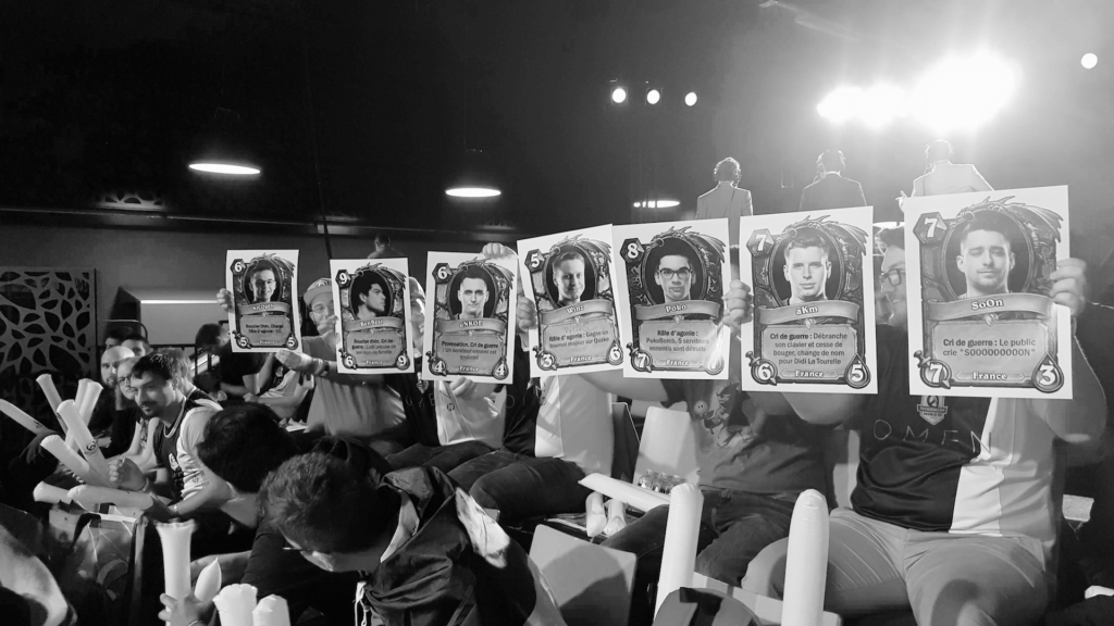 Des fans de l'équipe de France // Source : Fleur Labrunie / Numerama Des fans de l'équipe de France // Source : Fleur Labrunie / Numerama