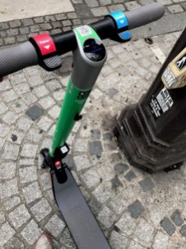 Une trottinette Bolt de Txfy // Source : Marie Turcan pour Numerama