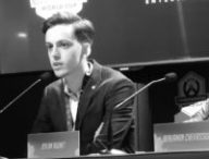 Julien « daemoN » Ducros, coach de l'équipe de France // Source : Fleur Labrunie / Numerama