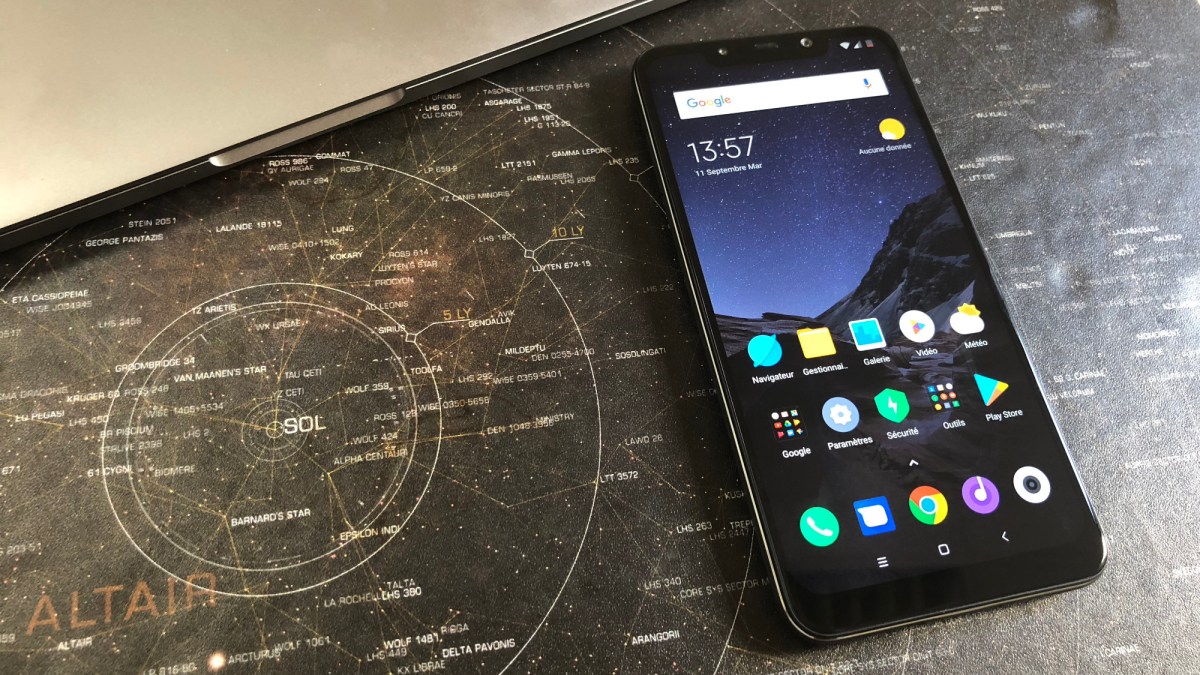 pocophone-f1-4 pocophone-f1-4