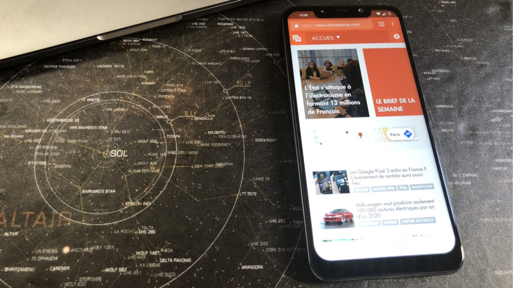 Pocophone F1 de face // Source : Numerama Pocophone F1 de face // Source : Numerama