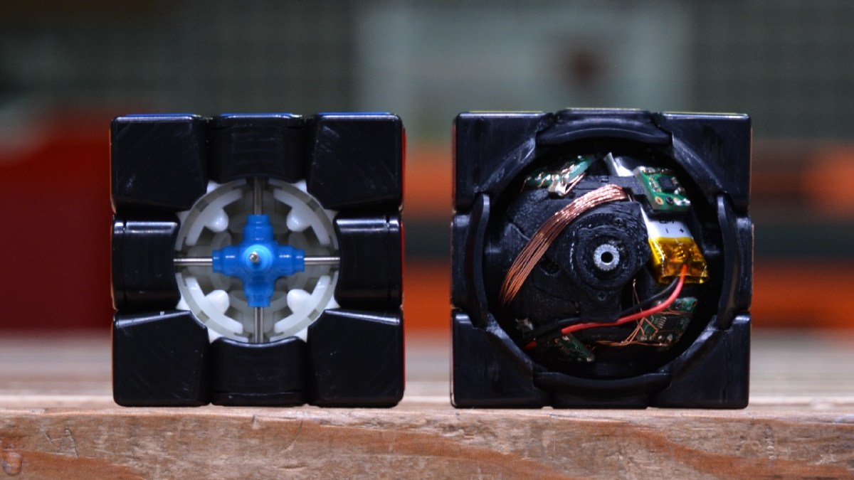 Rubik'sCube auto-réalisateur de Human Controller // Source : Human Controller Rubik'sCube auto-réalisateur de Human Controller // Source : Human Controller