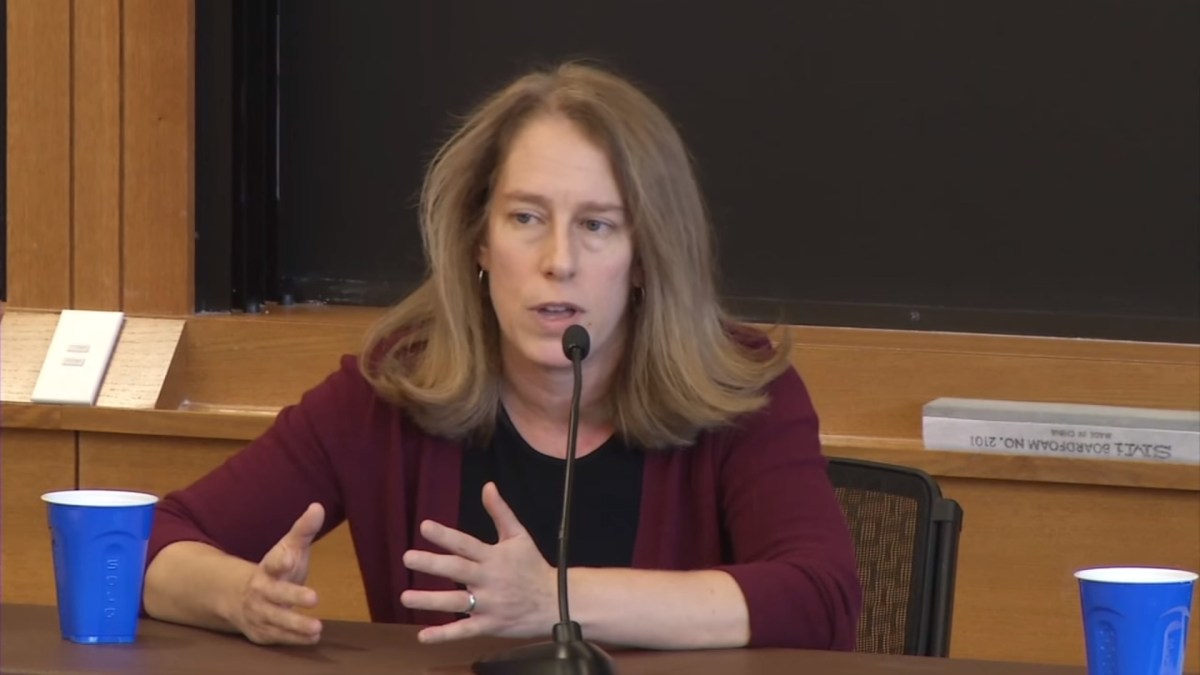 L'avocate Shannon Liss-Riordan essaye depuis des années de faire requalifier les employés d'Uber en salariés. Capture d'écran Youtube // Source : Youtube L'avocate Shannon Liss-Riordan essaye depuis des années de faire requalifier les employés d'Uber en salariés. Capture d'écran Youtube // Source : Youtube