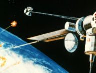Vision d'artiste d'un canon électromagnétique placé dans l'espace. // Source : Department of Defense Vision d'artiste d'un canon électromagnétique placé dans l'espace. // Source : Department of Defense