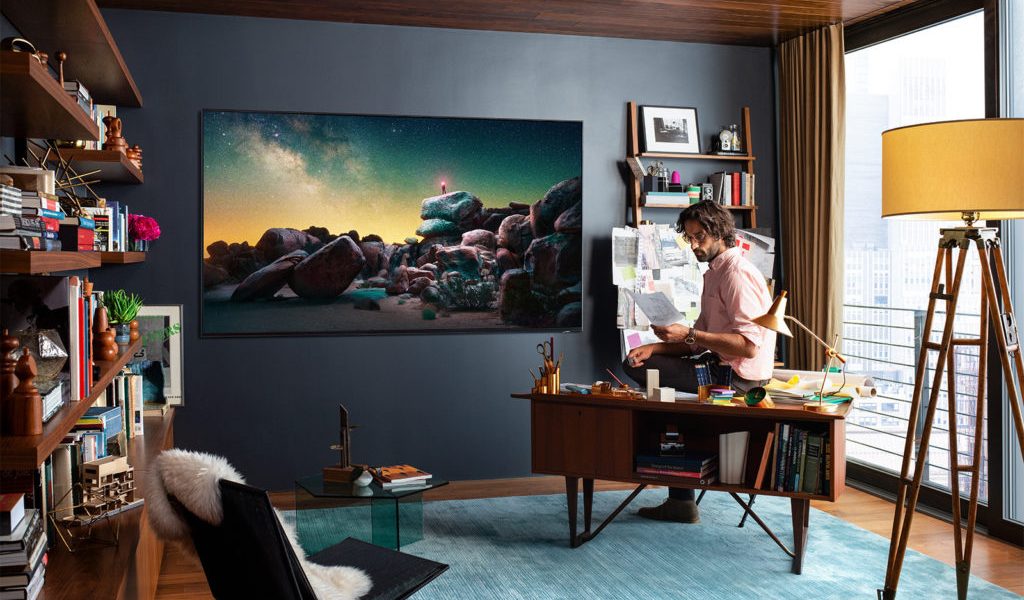 Téléviseur Samsung 8K Q900 // Source : Samsung Téléviseur Samsung 8K Q900 // Source : Samsung
