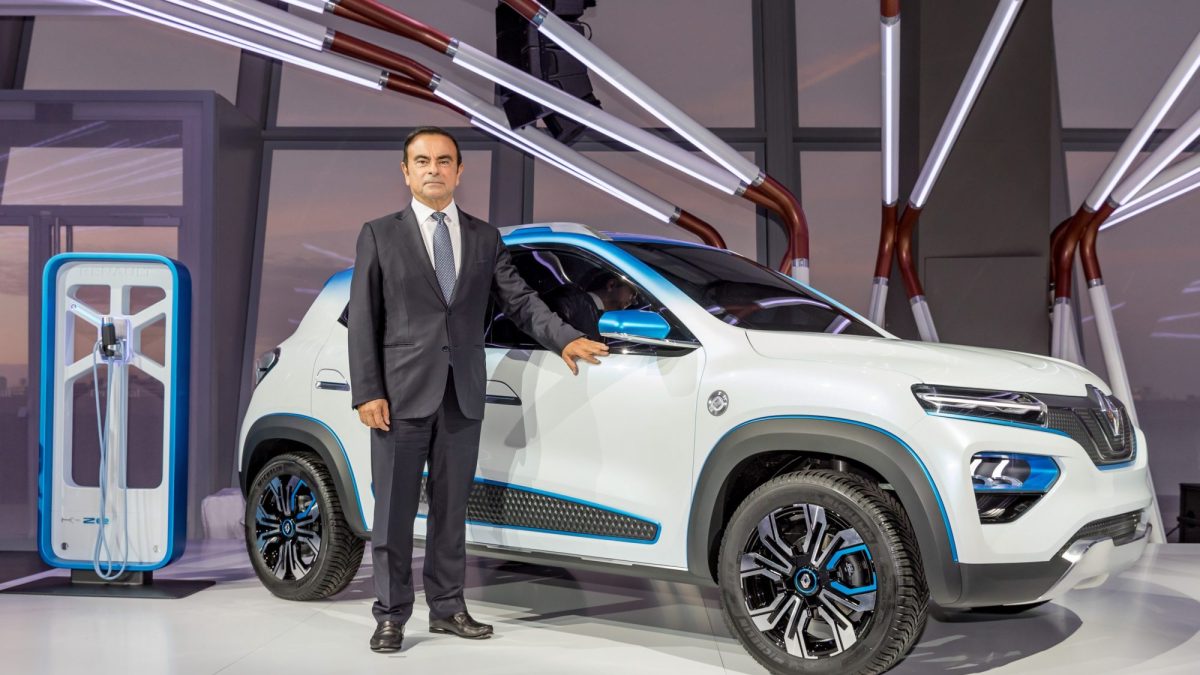 Showcar K-ZE et Carlos Ghosn // Source : Renault Showcar K-ZE et Carlos Ghosn // Source : Renault