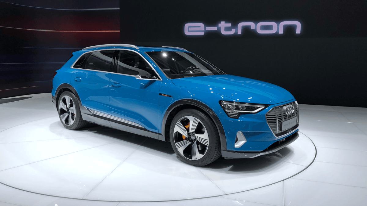 Audi e-tron 55 quattro Audi e-tron 55 quattro