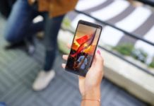 No notch phone, no fee phone // Source : Numerama No notch phone, no fee phone // Source : Numerama