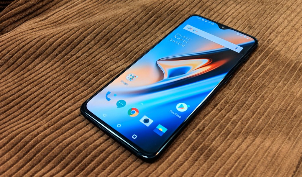 Le OnePlus 6T. // Source : Numerama Le OnePlus 6T. // Source : Numerama