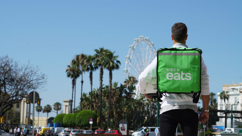 Uber a commencé sa diversification dès 2015 avec son service de livraison de nourriture Uber Eats. // Source : Uber Eats Uber a commencé sa diversification dès 2015 avec son service de livraison de nourriture Uber Eats. // Source : Uber Eats