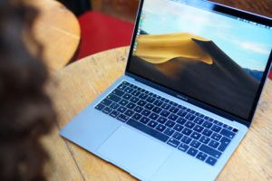 Le MacBook Air Retina // Source : Ulrich Rozier pour Numerama