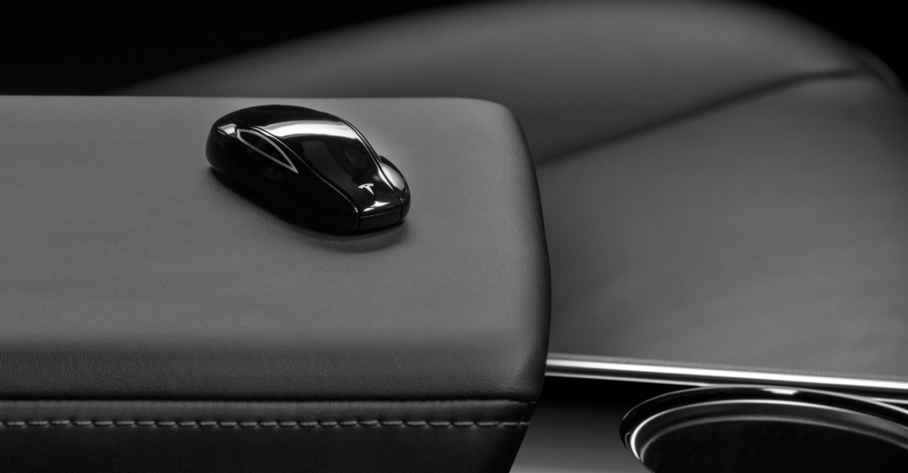 Clef Tesla Model 3 // Source : Tesla Clef Tesla Model 3 // Source : Tesla