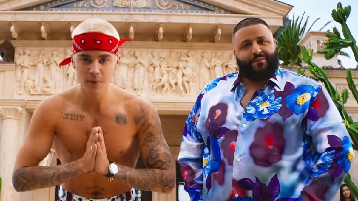 Justin Bieber (à gauche), aux côtés de DJ Khaled dans un clip. // Source : Capture d'écran YouTube / DJ Khaled Justin Bieber (à gauche), aux côtés de DJ Khaled dans un clip. // Source : Capture d'écran YouTube / DJ Khaled