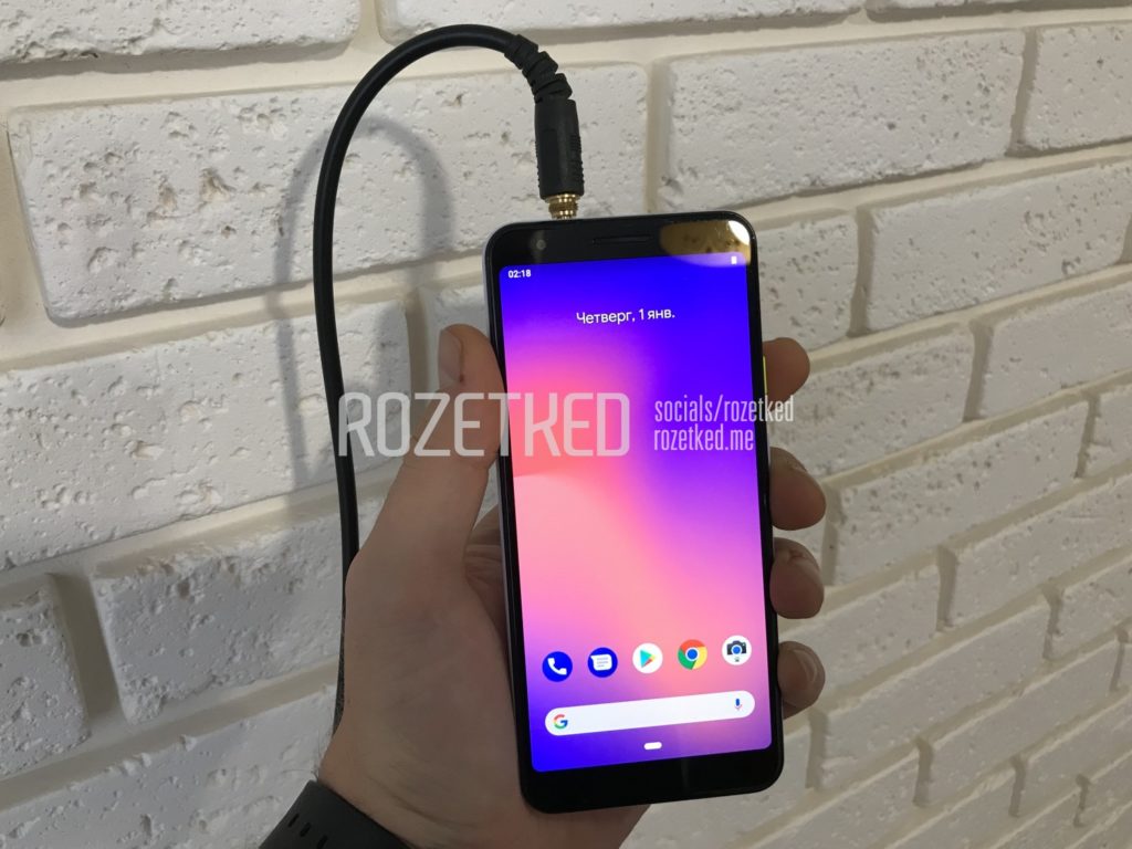 Google Pixel 3 Lite // Source : Rozetked