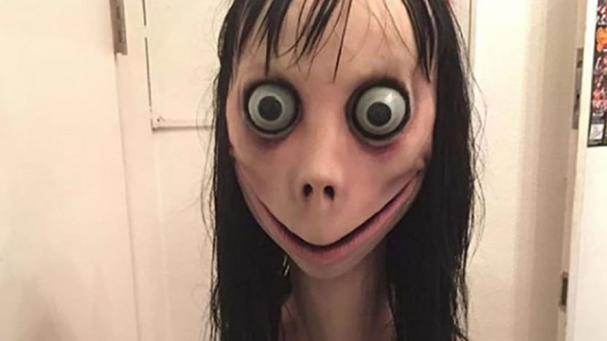 Le Momo Challenge serait un jeu macabre circulant sur les réseaux sociaux. // Source : Capture d'écran YouTube Le Momo Challenge serait un jeu macabre circulant sur les réseaux sociaux. // Source : Capture d'écran YouTube