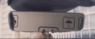 Gif Land Rover // Source : Numerama Gif Land Rover // Source : Numerama