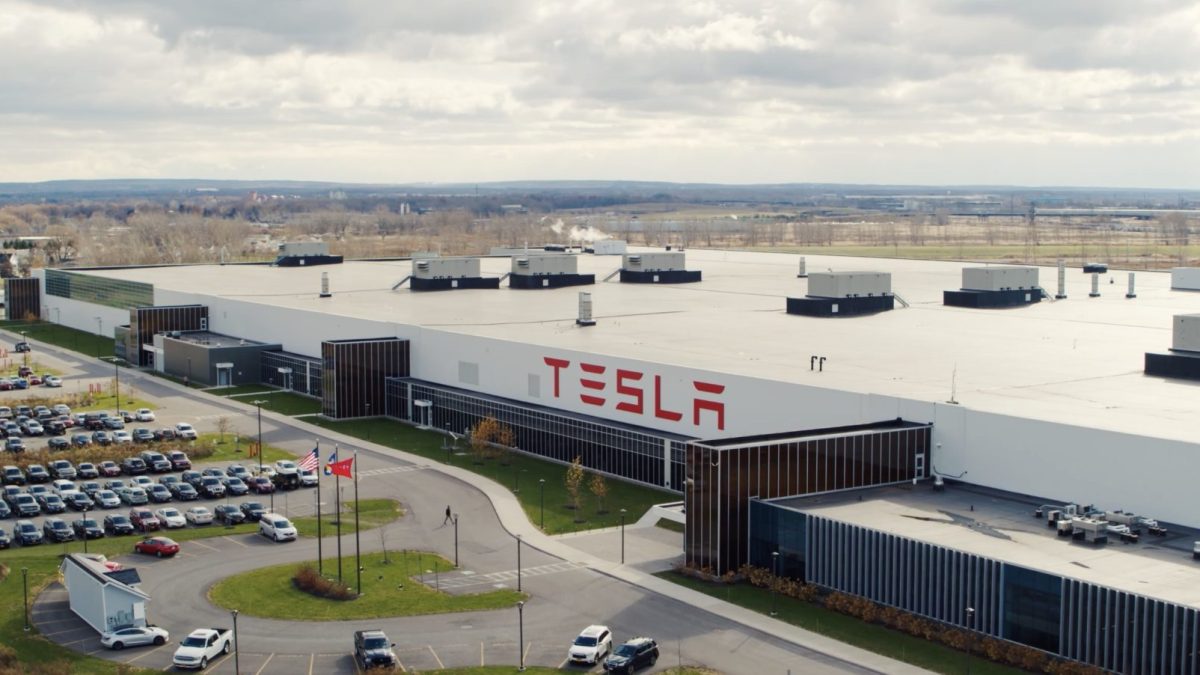 Tesla Gigafactory 2 // Source : Tesla (via Electrek) Tesla Gigafactory 2 // Source : Tesla (via Electrek)