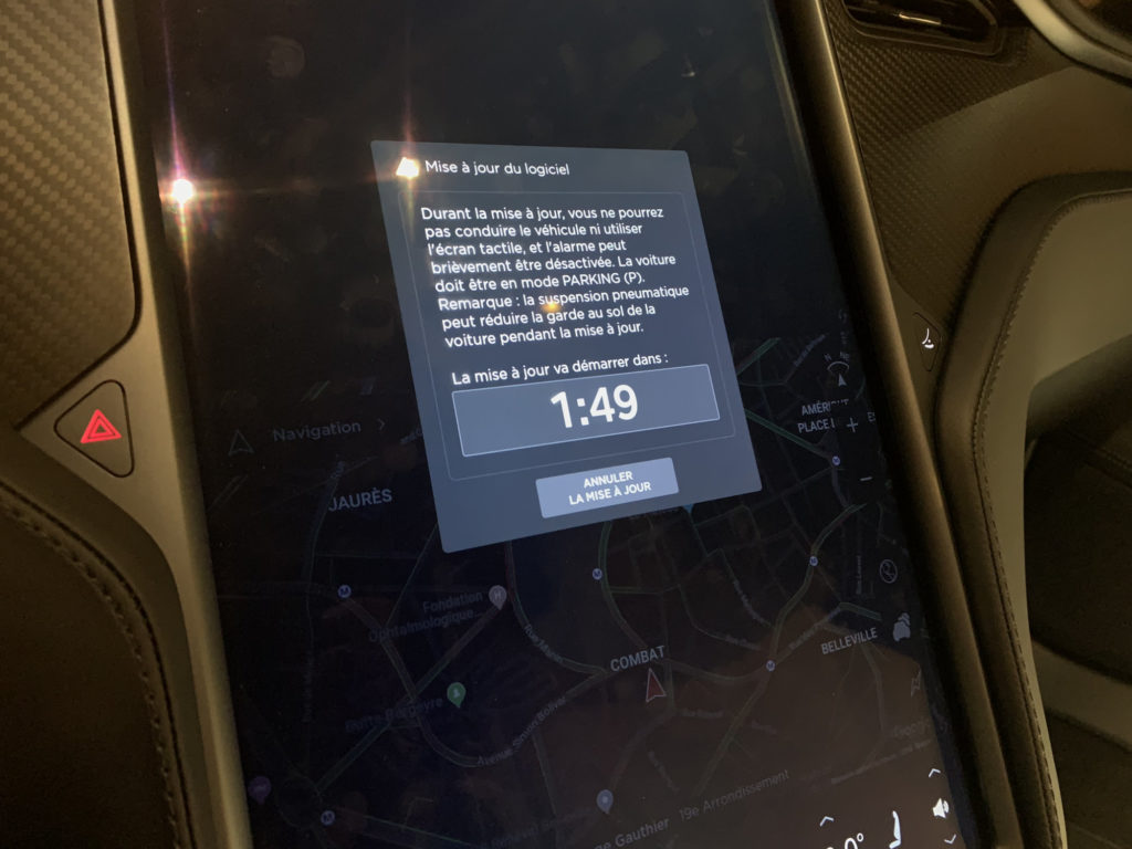 Mettre à jour sa voiture // Source : Numerama
