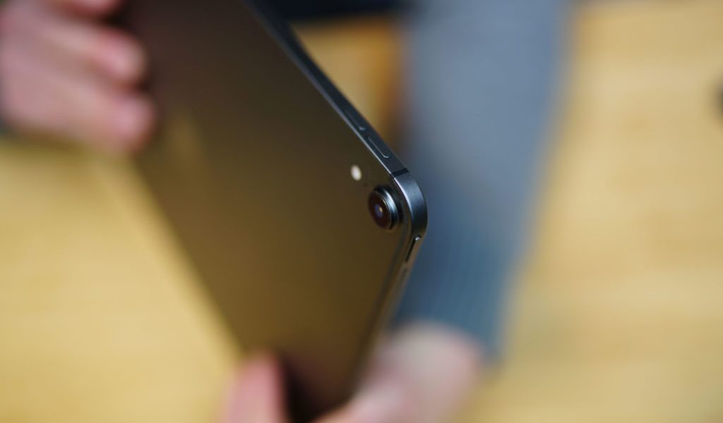 iPad Pro 2018 (USB-C) // Source : Ulrich Rozier pour Numerama iPad Pro 2018 (USB-C) // Source : Ulrich Rozier pour Numerama