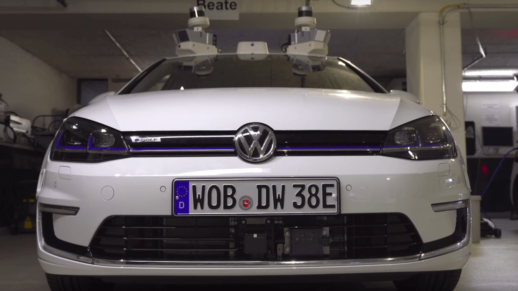 Un véhicule autonome d'Audi, équipé de capteurs // Source : Autonomous Intelligent Driving Un véhicule autonome d'Audi, équipé de capteurs // Source : Autonomous Intelligent Driving