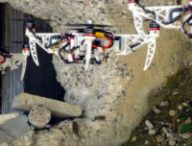 Ce drone pliable pourrait accomplir des missions de secourisme. // Source : UZH