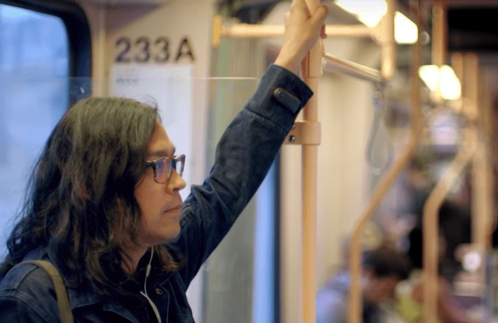 En cas de vol de téléphone, la fonctionnalité pourrait être utile, mais il serait sûrement déjà trop tard quand la veste vibrera. // Source : Levi's En cas de vol de téléphone, la fonctionnalité pourrait être utile, mais il serait sûrement déjà trop tard quand la veste vibrera. // Source : Levi's