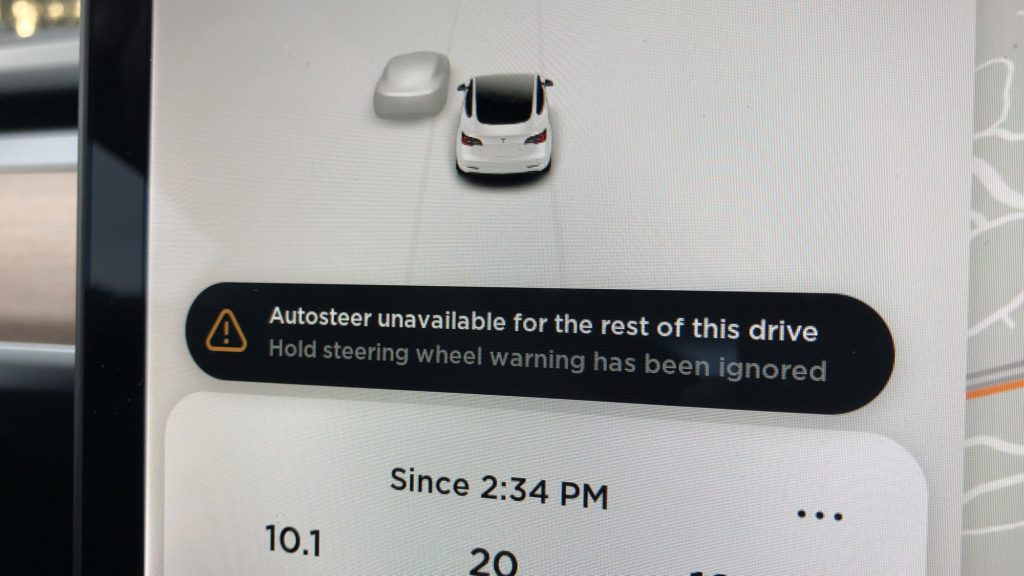 La punition est la même sur Model 3 ou Model S // Source : Nicolas Valeano pour Numerama La punition est la même sur Model 3 ou Model S // Source : Nicolas Valeano pour Numerama