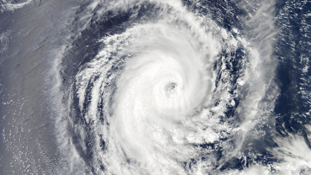 Une tornade vue de haut. // Source : Pxhere/CC0 (photo recadrée) Une tornade vue de haut. // Source : Pxhere/CC0 (photo recadrée)