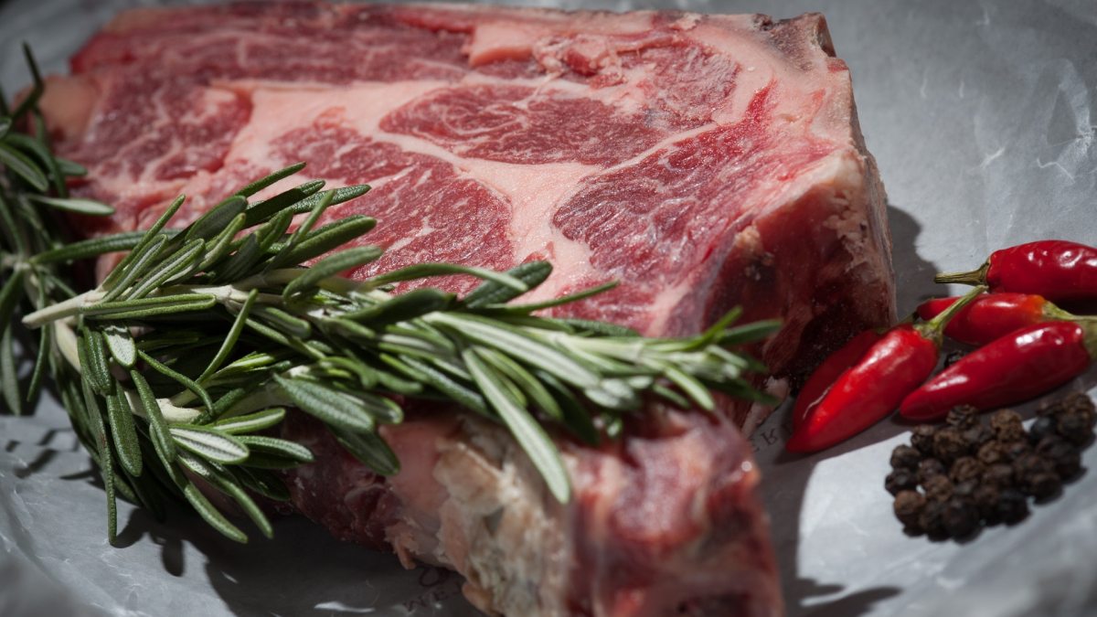 Steak a base d'animal mort // Source : Pexels Steak a base d'animal mort // Source : Pexels