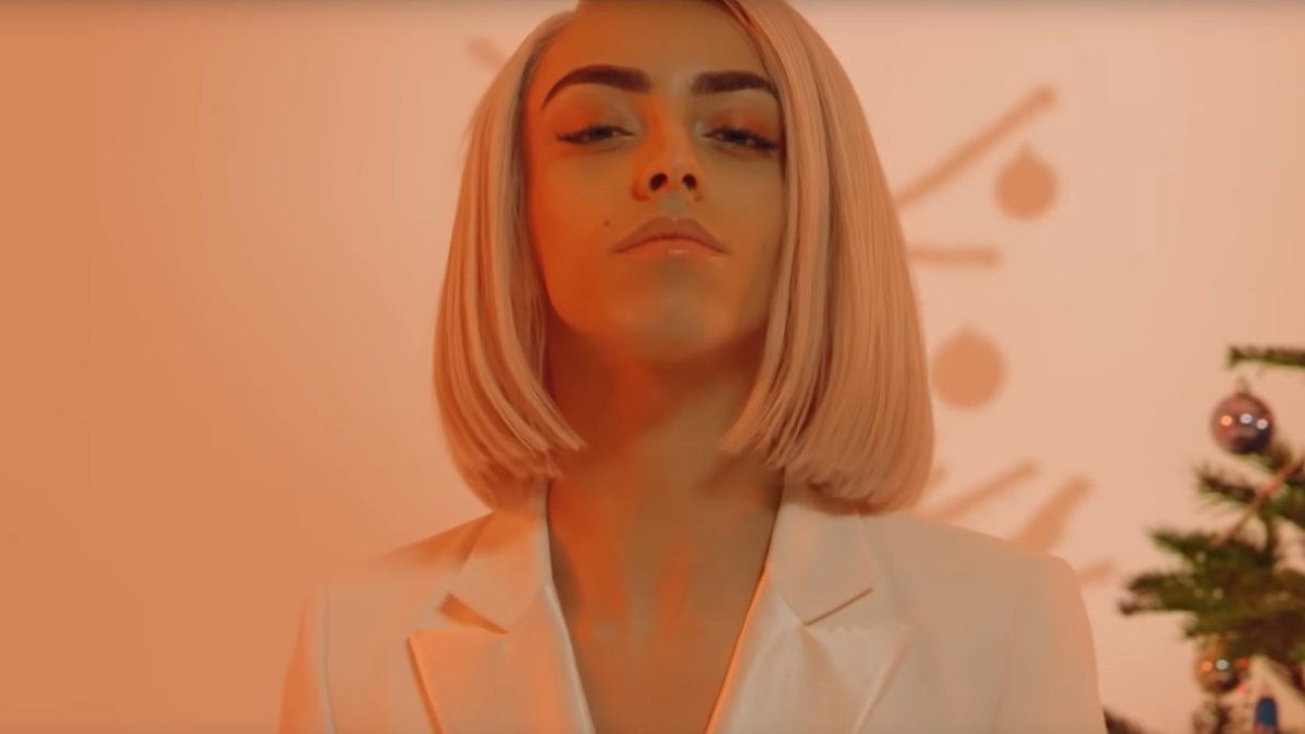 Bilal Hassani, dans l'un de ses clips. // Source : Capture d'écran YouTube / Bilal Hassani Bilal Hassani, dans l'un de ses clips. // Source : Capture d'écran YouTube / Bilal Hassani